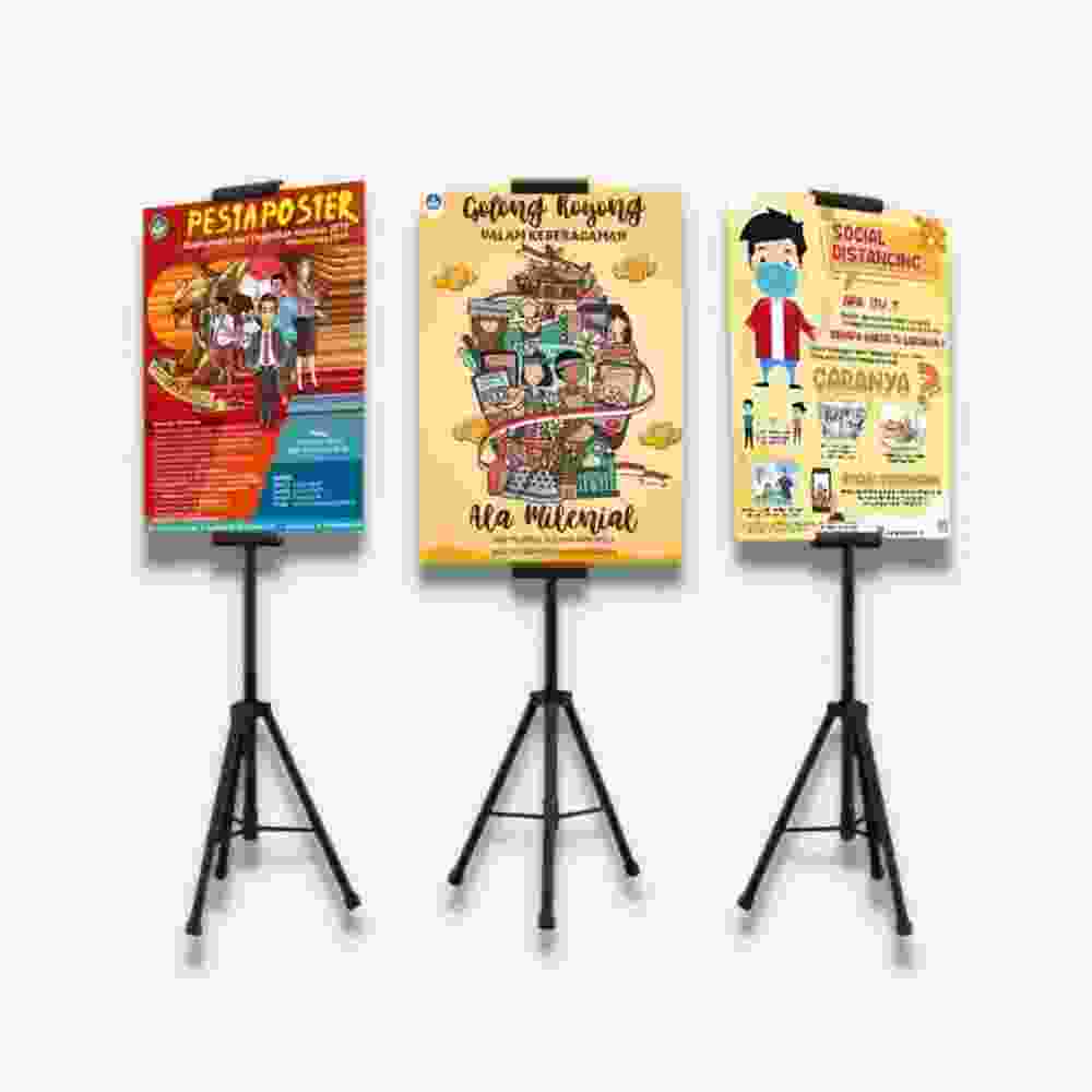 Tripod Banner di Bintang Sempurna